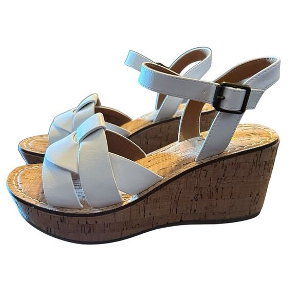 White Mountain Cork Platform Wedge Sandals Strappy Upper Retro 80s NEW Size 6 - Picture 1 of 11